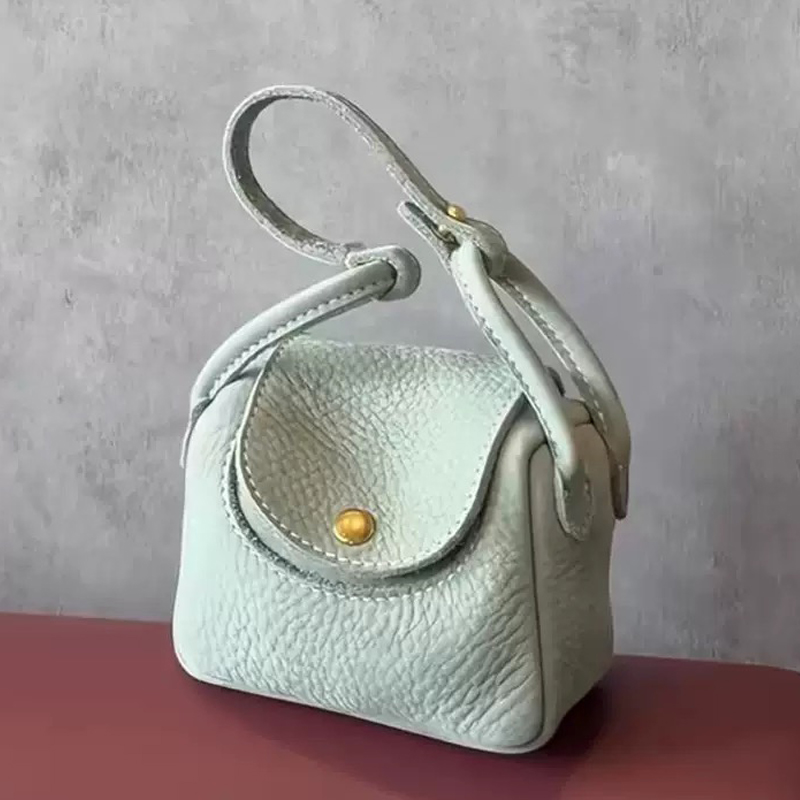Luxury Bags Cute - กระเป๋าแฟชั่นสุดน่ารักทรงกล่องขนาดเล็กสำหรับผู้หญิง กระเป๋าถือดีไซน์หรูหรา รุ่นใหม่ปี 2026 ทำจากวัสดุ PU