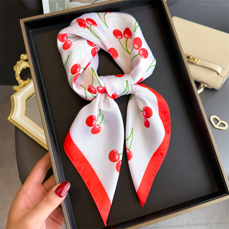 Luxury Bags Cute - Luxury Square ซาตินผ้าพันคอผู้หญิงน่ารักผลไม้เชอร์รี่รูปแบบ Shawls และ Wraps