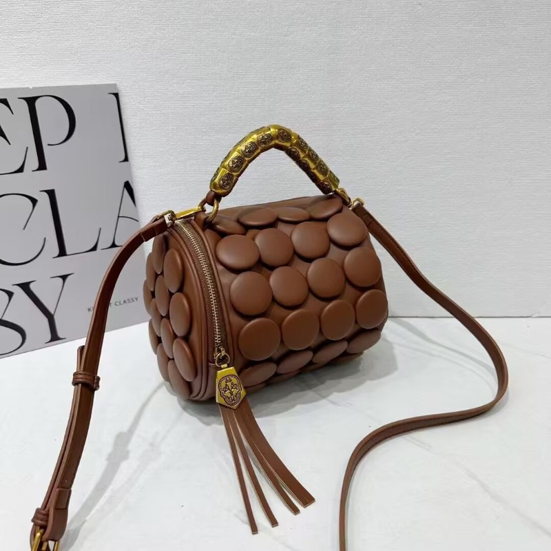 กระเป๋าหนังทรงเรโทรสำหรับผู้หญ - Luxury Bags Youtube บทวิจารณ์และราคา